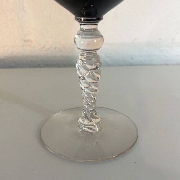 O643 Vintage Purple Blown Glass Twisted Stem - Picture 3 of 4